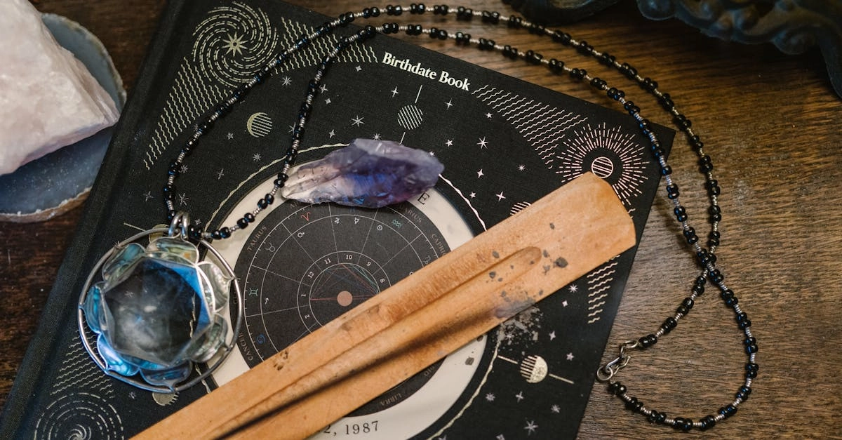 Развитие духовных компетенций через онлайн-практики эзотерики